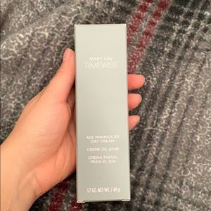 MaryKay Timewise Age minimize day cream